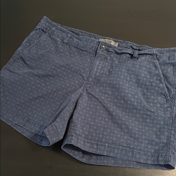 Eddie Bauer Blue Patterned Shorts - Picture 1 of 5